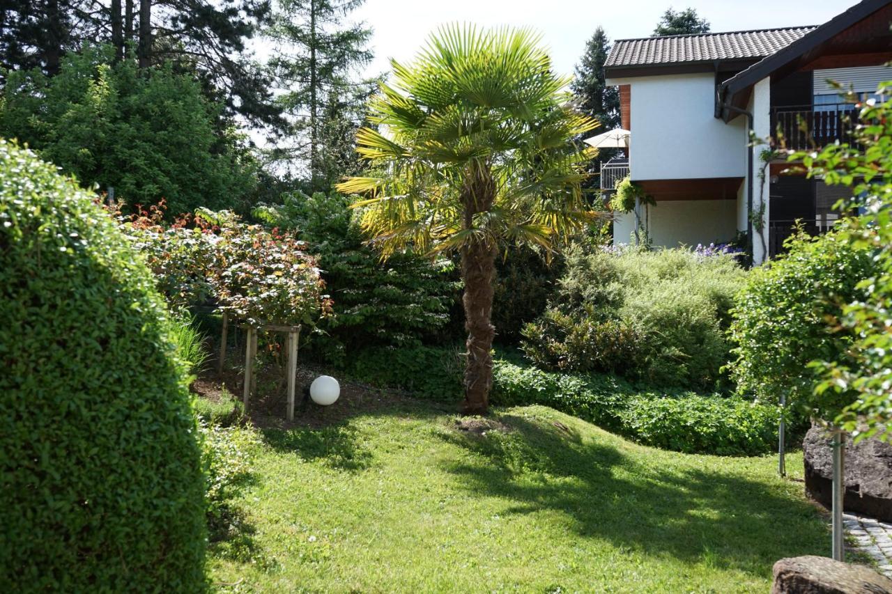 Gaestehaus Am Fuerstweg Heuchelheim-Klingen Exteriér fotografie